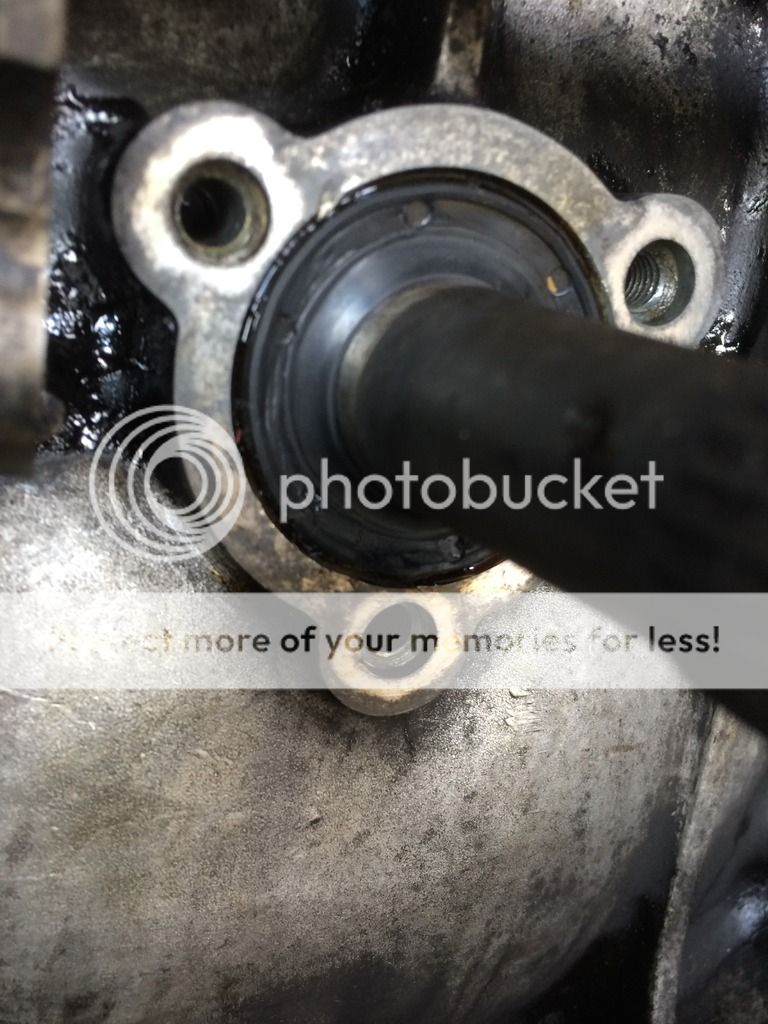 Replacing Flywheel Seal Itinerant AirCooled